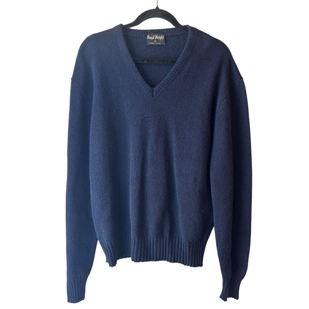 Vintage Royal Knight V-Neck Sweater – Made in USA – Union Made (ILGWU) men's M w